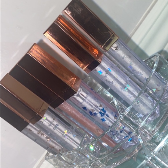 Butterfly Lip Gloss🦋💙 - Picture 3 of 4